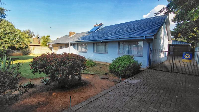 4 Bedroom Property for Sale in Fichardt Park Free State